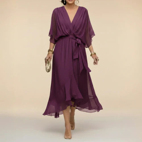 Vestido con escote en V.