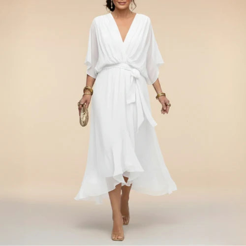 Vestido con escote en V.
